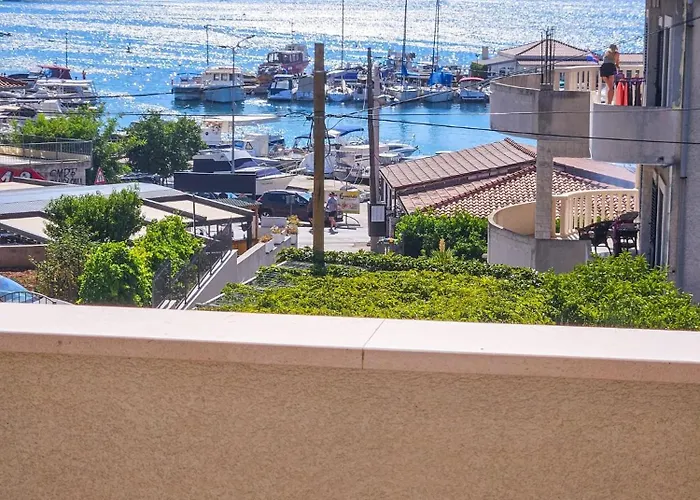 T&t Sea View 公寓 特罗吉尔