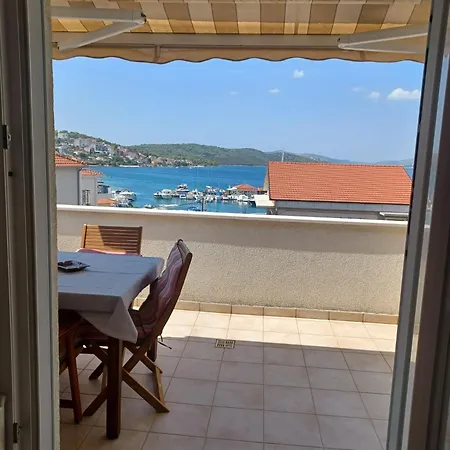 Διαμέρισμα T&t Sea View *