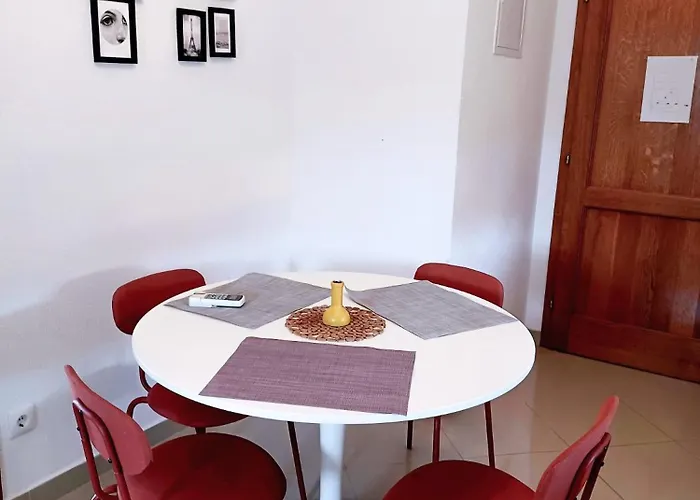 T&t Sea View Apartment *