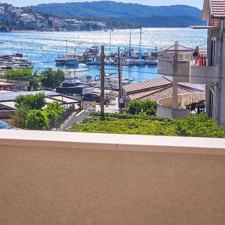 T&t Sea View Апартаменти Трогір