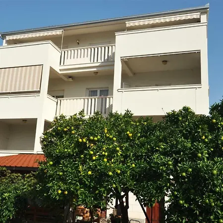 T&t Sea View Апартаменти